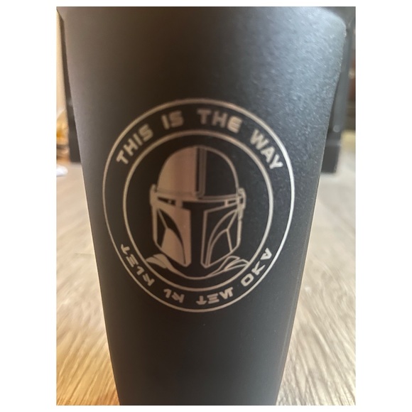New Bottle Blender The Mandalorian Black 20 oz - Picture 2 of 4